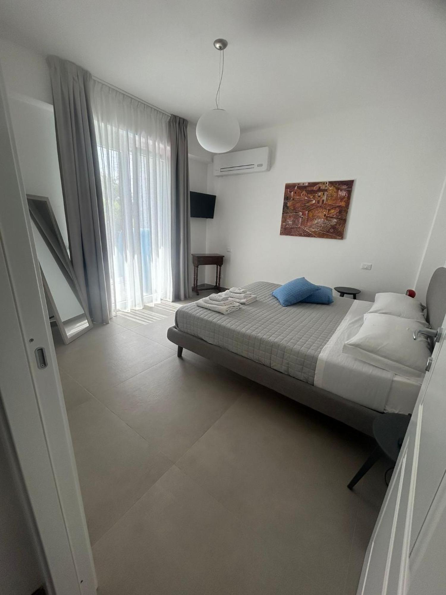 Mondello Felix - Appartamenti In Villa A 600M Dal Mare Exterior photo
